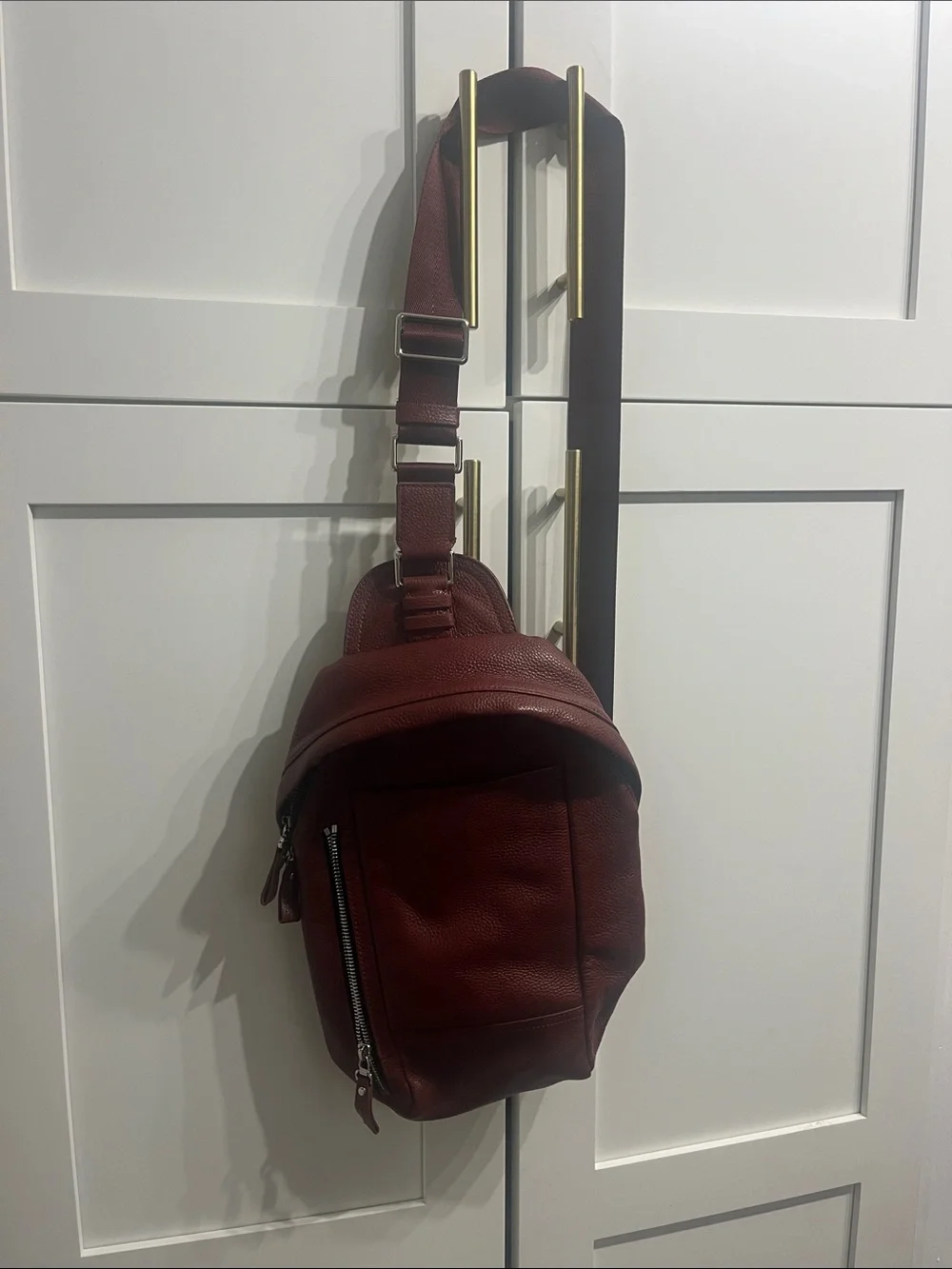 Men's Burgundy Leather Crossbody Bag with Adjustable Strap